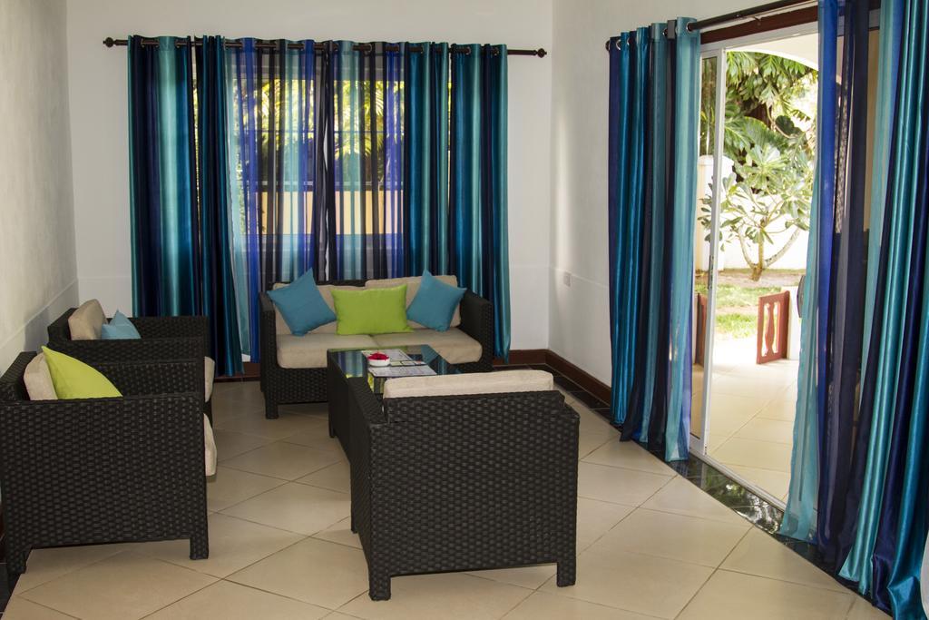 เช ออกัสติน เกสต์ เฮาส์ Apartment Baie Lazare  ภายนอก รูปภาพ