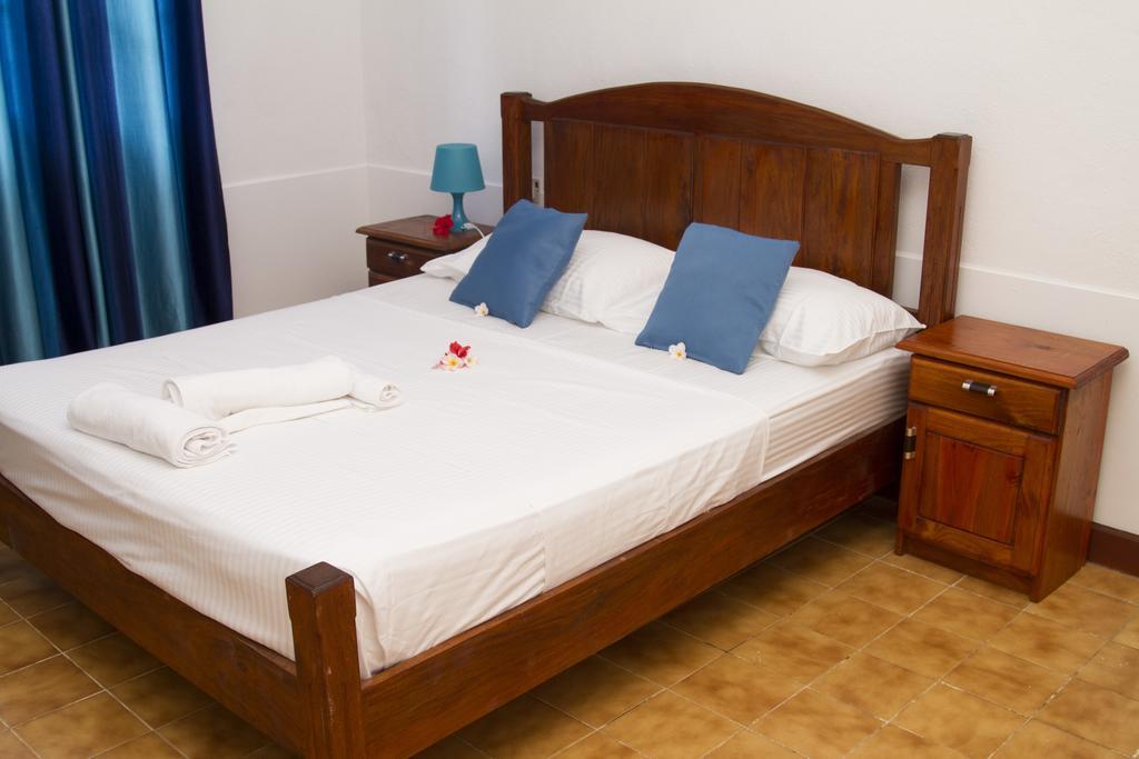 เช ออกัสติน เกสต์ เฮาส์ Apartment Baie Lazare  ภายนอก รูปภาพ